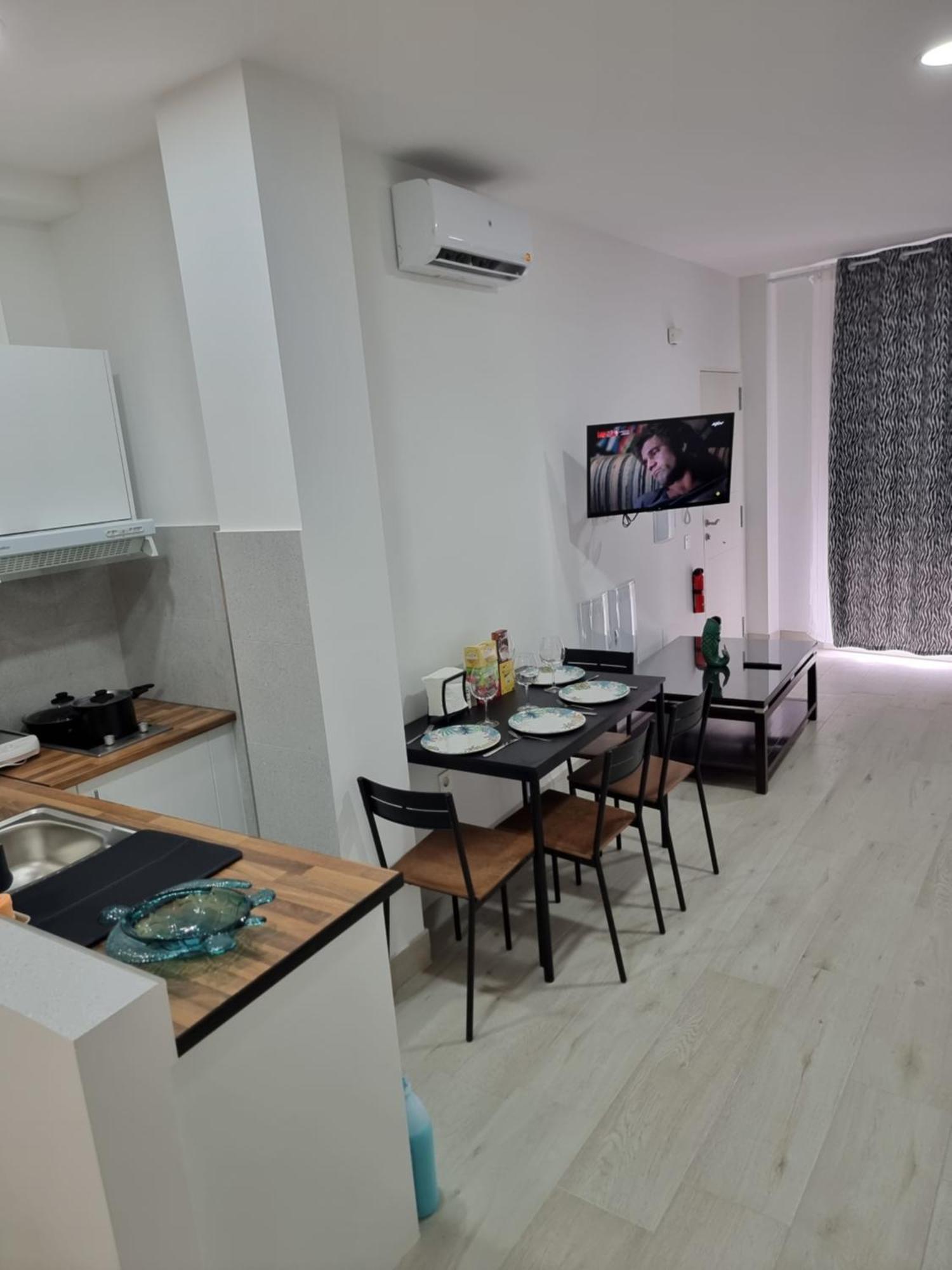 Apartamentos Zanca City Center Free Luggage Storage Malaga Ngoại thất bức ảnh